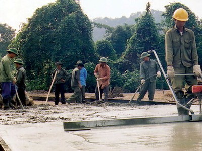 Làm đường bằng xi măng: Kích cầu trên giấy!